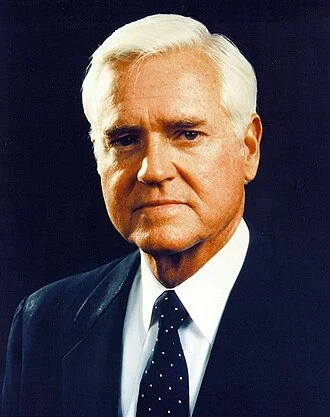 Fritz Hollings height profile photo
