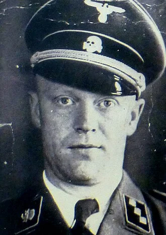 Fritz Suhren height profile photo