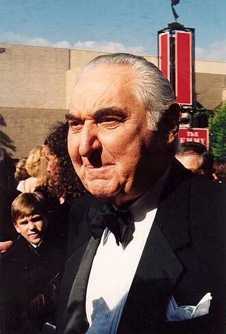 Fyvush Finkel height profile photo