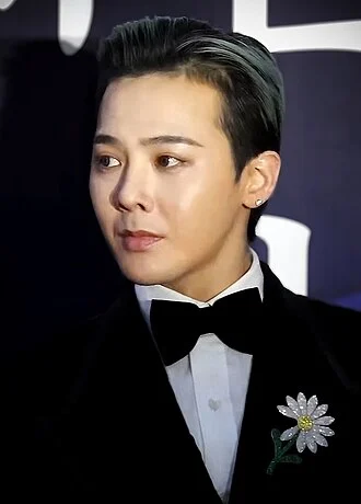 G-Dragon height profile photo