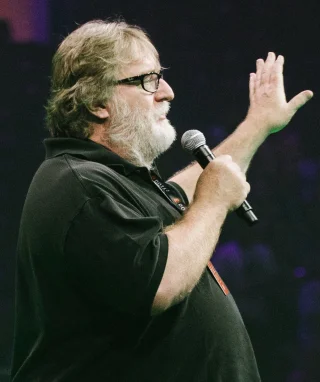 Gabe Newell height profile photo