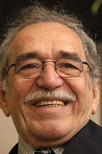 Gabriel García Márquez height profile photo