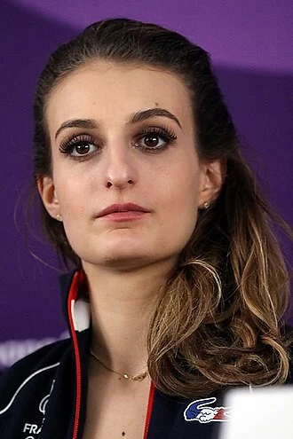 Gabriella Papadakis height profile photo