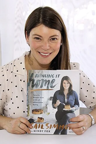 Gail Simmons height profile photo
