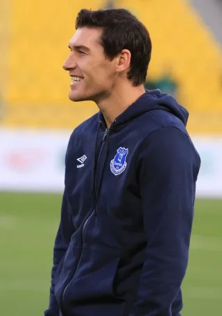 Gareth Barry height profile photo