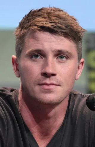 Garrett Hedlund height profile photo
