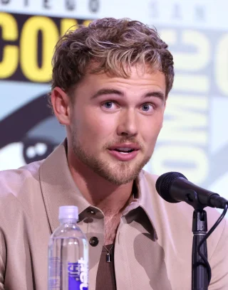 Garrett Wareing height profile photo
