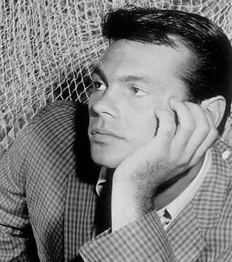 Gary Lockwood height profile photo