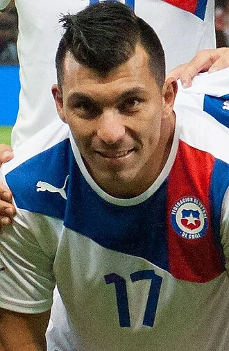 Gary Medel height profile photo