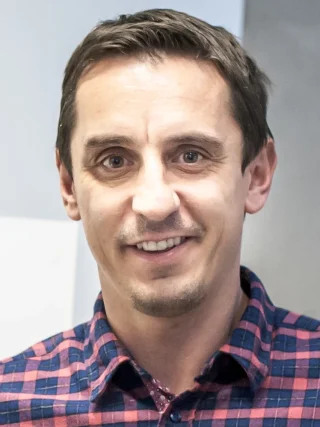 Gary Neville height profile photo