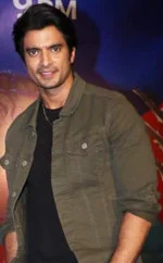Gashmeer Mahajani height profile photo