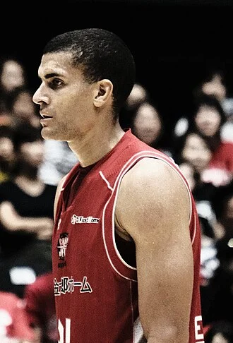 Gavin Edwards (basketball) height profile photo