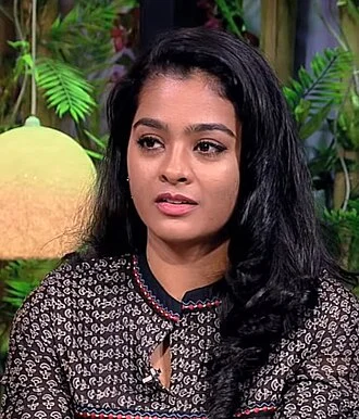 Gayathrie Shankar height profile photo