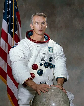 Gene Cernan height profile photo