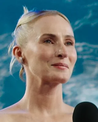 Genevieve O'Reilly height profile photo