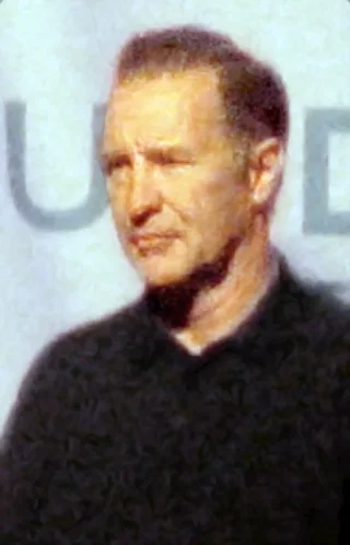 Geoff Pierson height profile photo