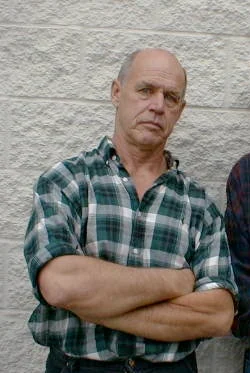 Geoffrey Lewis (actor) height profile photo