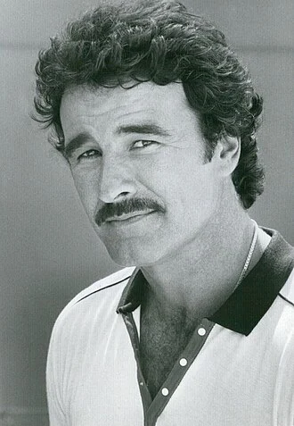 Geoffrey Scott (actor) height profile photo