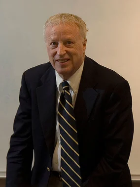 George Akerlof height profile photo