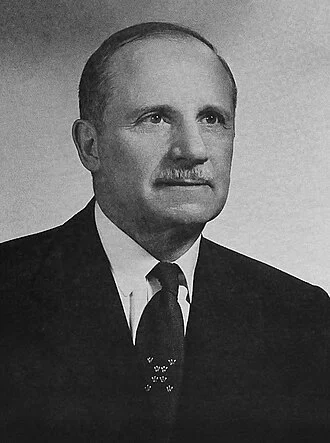 George E. Mylonas height profile photo