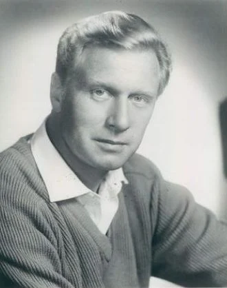George Gaynes height profile photo