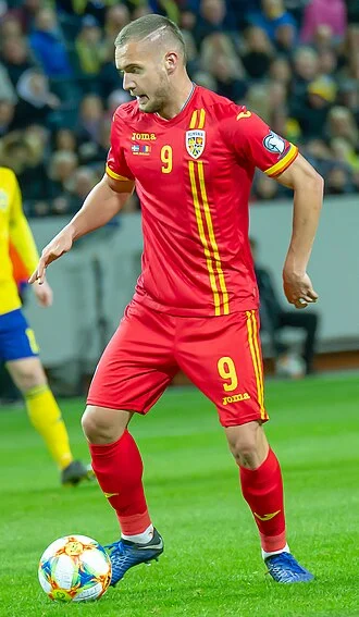 George Pușcaș height profile photo