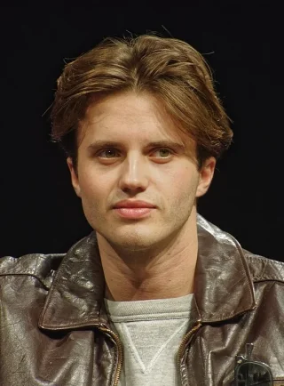 George Sear height profile photo