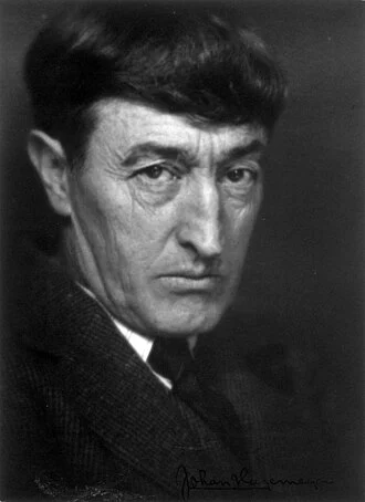 George Sterling height profile photo