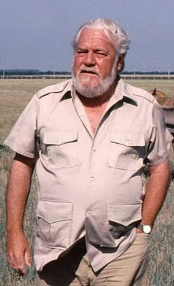 Gerald Durrell height profile photo