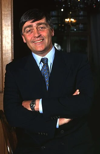 Gerald Grosvenor, 6th Duke of Westminster height profile photo