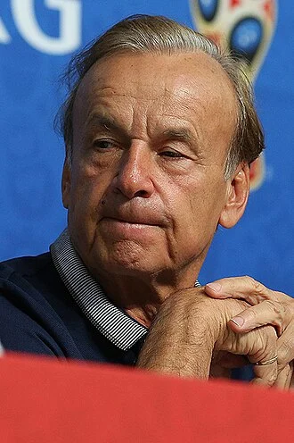 Gernot Rohr height profile photo