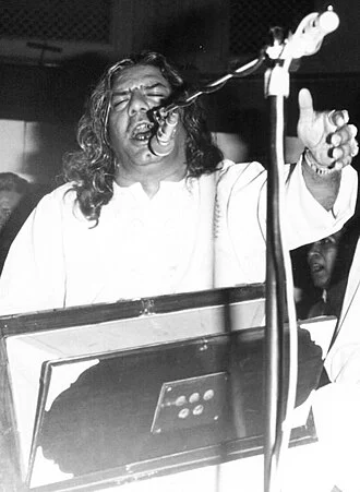 Ghulam Farid Sabri height profile photo