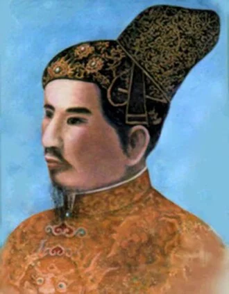 Gia Long height profile photo