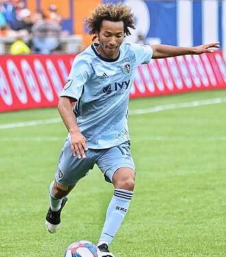 Gianluca Busio height profile photo