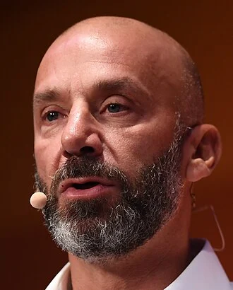 Gianluca Vialli height profile photo