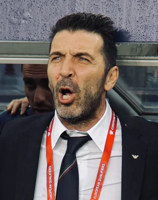 Gianluigi Buffon height profile photo