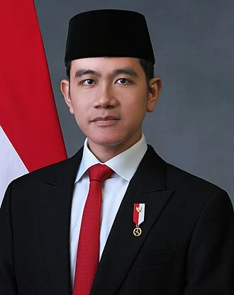 Gibran Rakabuming Raka height profile photo