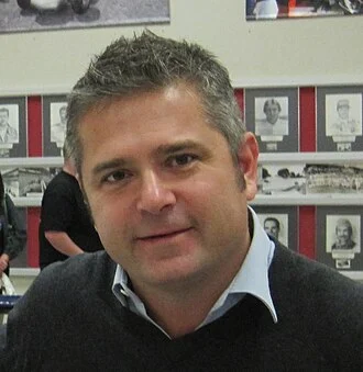 Gil de Ferran height profile photo