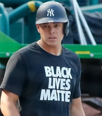 Gio Urshela height profile photo