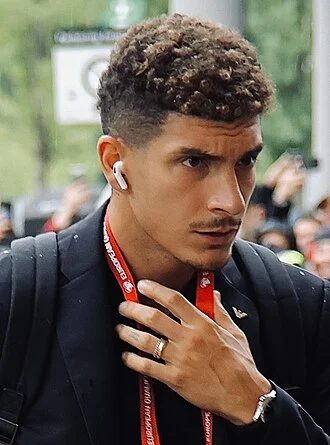 Giovanni Di Lorenzo height profile photo