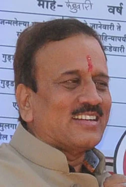 Girish Mahajan height profile photo