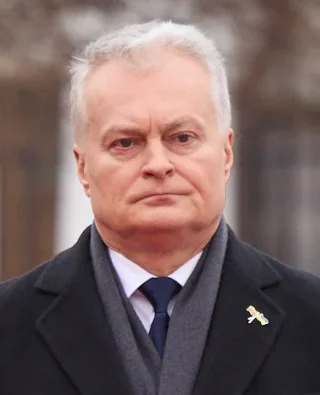 Gitanas Nausėda height profile photo