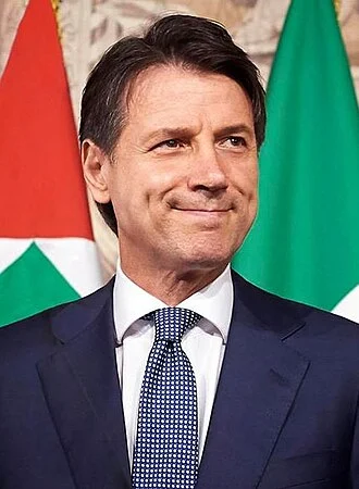 Giuseppe Conte height profile photo