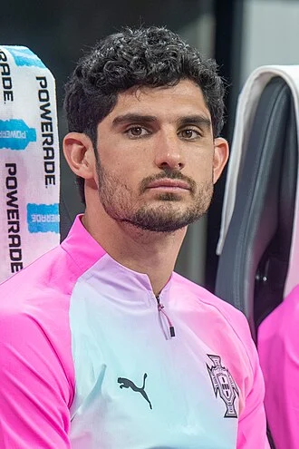 Gonçalo Guedes height profile photo