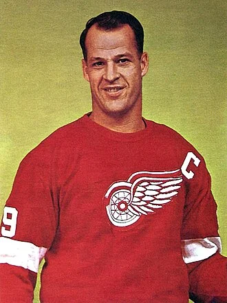 Gordie Howe height profile photo
