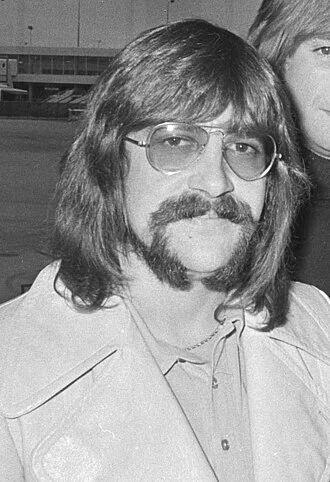 Graeme Edge height profile photo