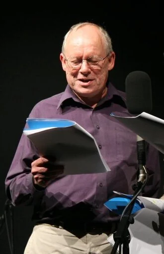 Graeme Garden height profile photo