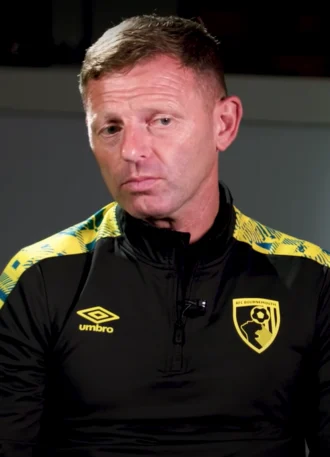 Graeme Jones height profile photo