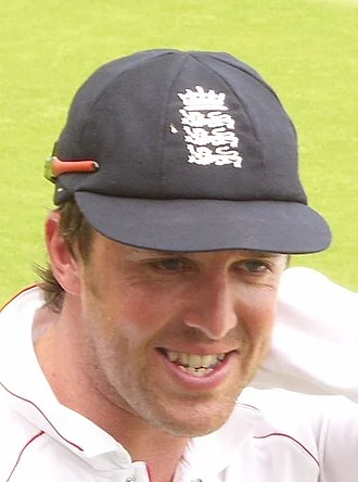 Graeme Swann height profile photo