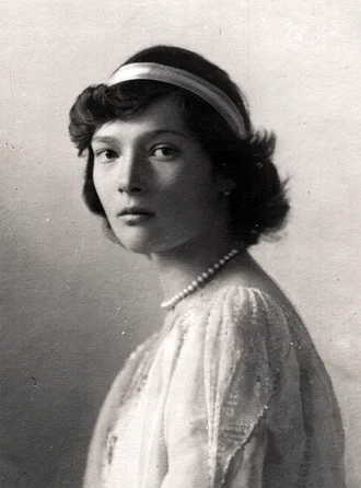 Grand Duchess Tatiana Nikolaevna of Russia height profile photo